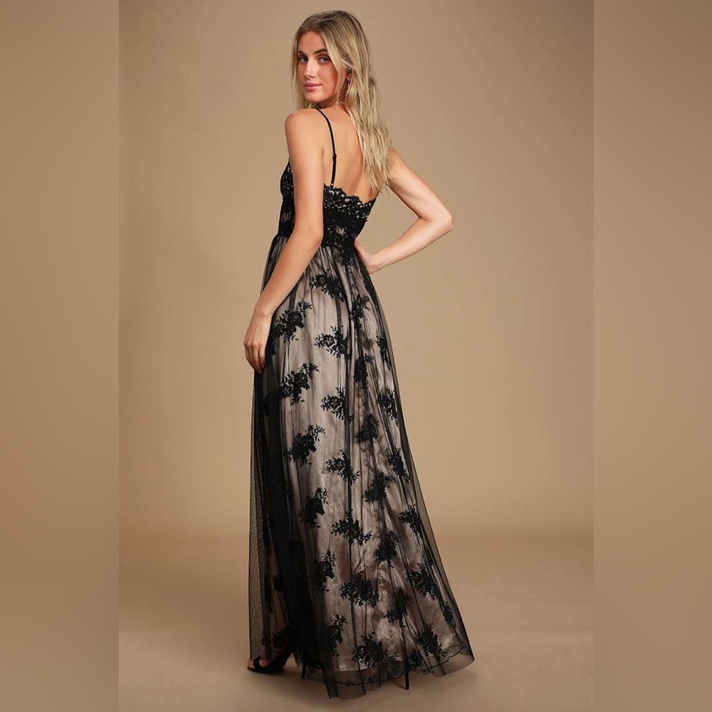 NWT Lulus Utter Elegance Black Embroidered Lace Maxi Dress​ Women’s XS MRSP $108 - Picture 2 of 8